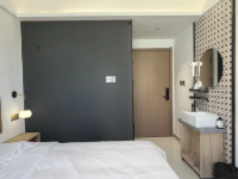 Wuyu Gallery Homestay (Baisha Lake)