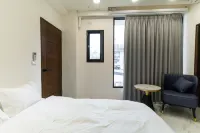 Yan Ying Chen Xi Hotels in Zuoying District