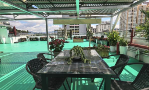 Dali Qianning Intelligent Hotel (High-speed Railway Station Erhai Lake Park Store)