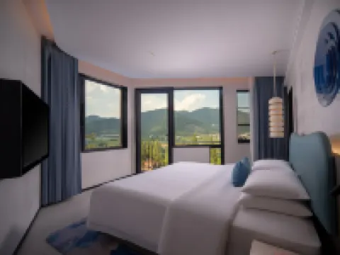 Tonglu Senbo Exclusive Resort Hotels in Tonglu County