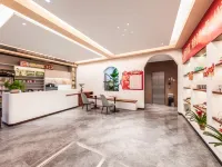 Hezhou • Pengyue | Zilin Smart Elegant.Cozy.Comfortable Homestay (Lingfeng Plaza) Hotels in Hezhou