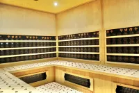 Selah Pods Hotel Manila - spa
