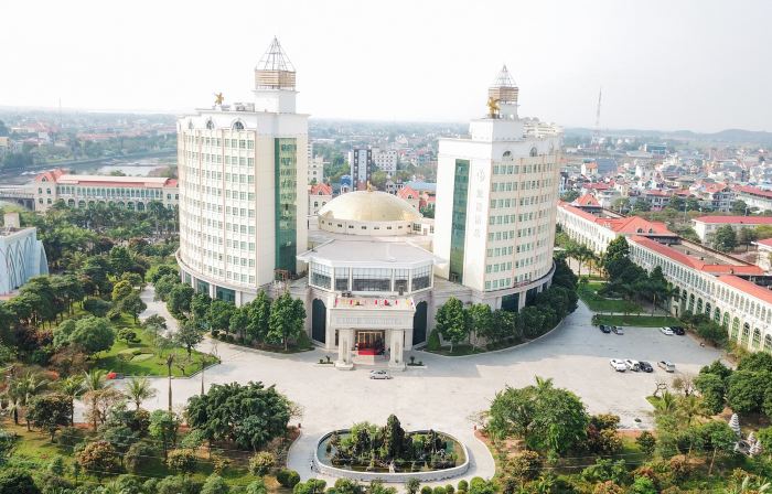 Hong Van Grand Hotel
