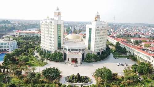 Hong Van Grand Hotel