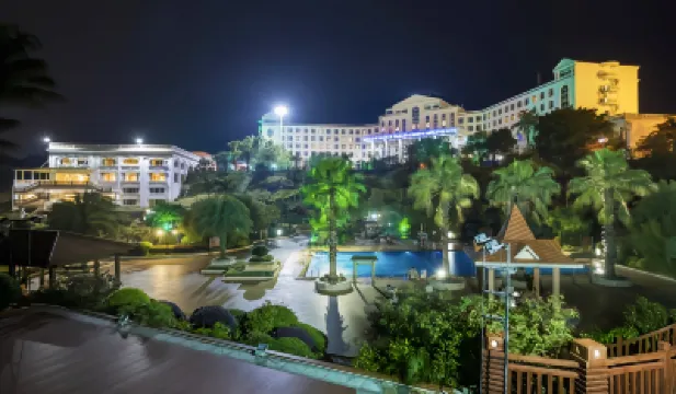 Luofushan Jiabaotian International Hotspring Resort Hotels in Mount Luofu
