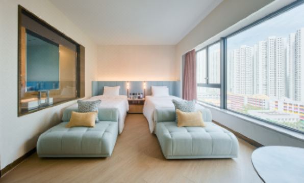 The Royal Garden Kowloon East