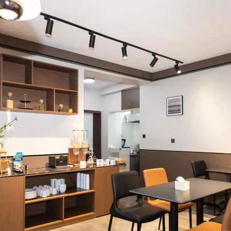 Yufeng Hotel