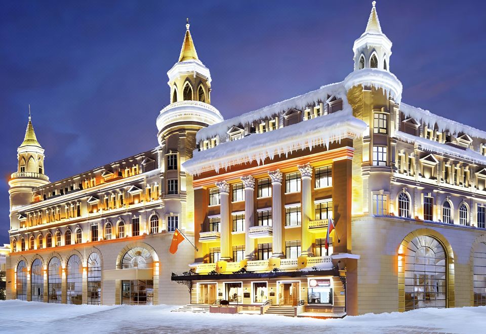 ハルビン中央大通りマンション1903ホテル（索菲亞教堂）(哈尔滨中央