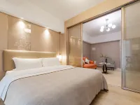 Roomme Boutique Apartment (Foshan Lingnan Tiandi Ancestral Temple Subway Station) Hotels near NOVA