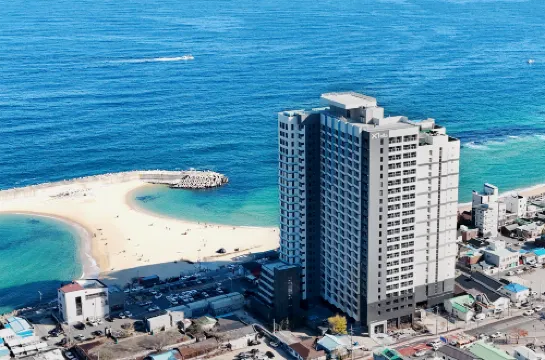 Plott The One Sokcho Xiella The Beach