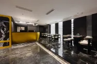Sierra Siyue Hotel (Chongqing Jiefangbei Area Hong Ya Dong) - Romantic