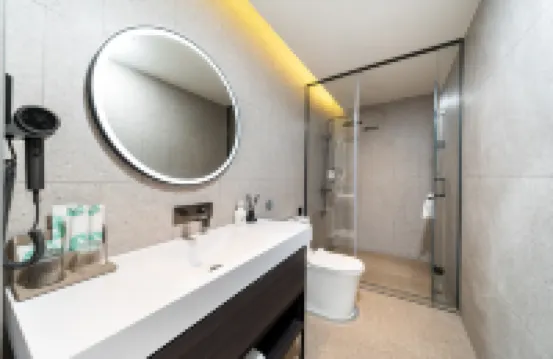 Liyi Hotel (Changchun Zoological and Botanical Park Guilin Street) Hotels in Changchun