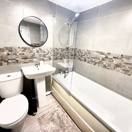 Exclusive 2 bedroom House in the Heart of Reading!
