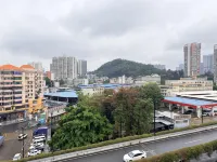 Paco Hotel (Guangzhou Tianhebei Tianpingjia Metro Station) - Mountain view