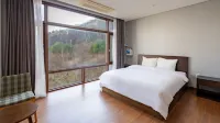 Hotelaround Forest โรงแรมใกล้ฟีนิกซ์สโนว์พาร์ค