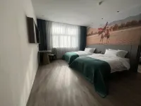 Jingmen Loulan Hotel (Xuanhua Bus Station) Hotels in Zhangjiakou