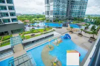 Molek Regency by MWM - Pools