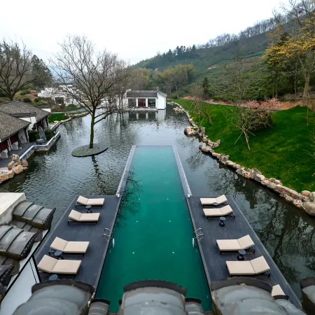 Hefei Lujiang Chunian Cultural Resort Hotel