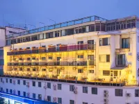 Beihai Yihai Qingcheng Seaview Hotel (Old Street Underwater World Shop) Hotels near Beihai Old Street