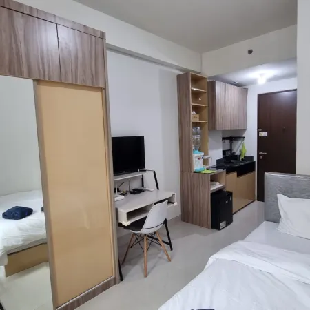 Trans Park Apartment Cibubur by Housleep Hotels in Depok City