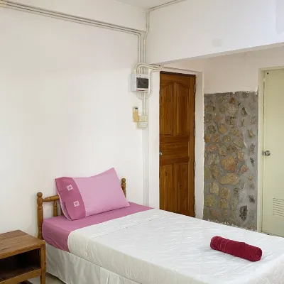 Naga Resort Отели рядом с достопримечательностью «Залив Каранг»