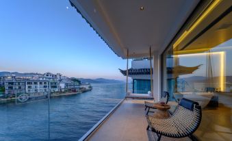 Yunyu Mountain & Sea · SERENITY | Listen to the Erhai Breeze at this Seaview Art Stay
