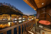 PhoenixLazyCatLinjianglnn - Inns
