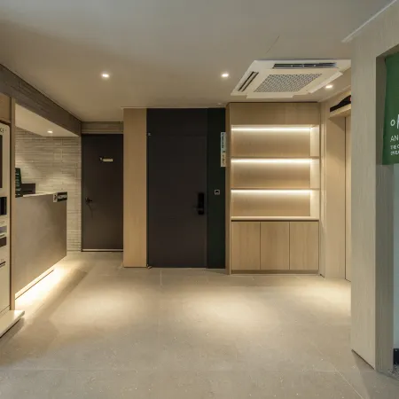 Anook Hotel Jongno Daehakro Отели рядом с достопримечательностью «Ворота Хонхвамун»