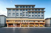 中源餐廳飯店 - 停車場