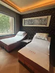 Wan Zhu Hotel (Lijiacun Metro Station · XAUAT) - spa
