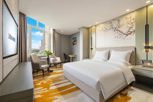 Urba Hotel (Changji Haitian Tianjie Naan Culture Food Street Store) - 3-Star