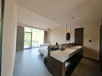 Qinglan · Xuetang | Highland Designer Private Hot Spring Vacation Apartment - balcony