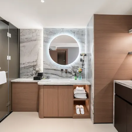 Tanyue Seaview Hotel (Zhanjiang Jinshawan Beach Wanda Plaza Branch)