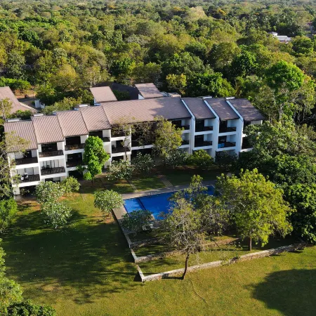 Grand Tamarind Lake