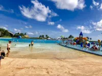 Feiqing Seaview Holiday Apartment (Hailing Island Minjie Happy Golden Coast Branch) - Beach