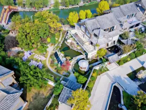Songjian Wushe Homestay (Kaifeng Qingming Shanghe Garden Wansuishan Martial Arts City Branch)