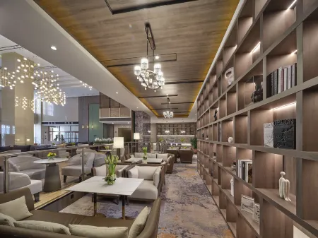 DOUBLETREE BY HILTON ANSHAN Отели рядом с достопримечательностью «School of Higher Vocational Technology， Anshan Normal University»