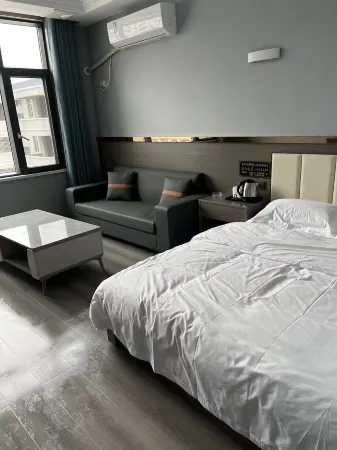 Yingcheng Jidun Business Hotel Отели рядом с достопримечательностью «CPC Yingcheng Party School»