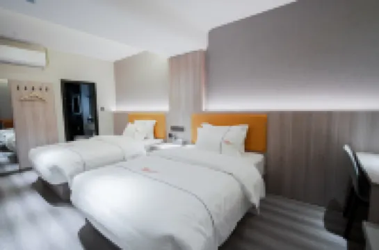 Xiyin Coffee Hotel (Baoshan High-speed Railway Station)