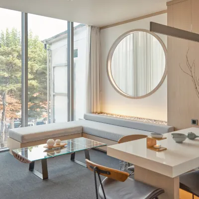 UH Suite The Seoul Отели рядом с достопримечательностью «Парк Сосомун»