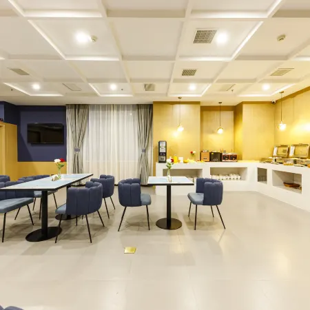 Lan Ou Shangpin Hotel (Xuchang City Fat Donglai Times SquareCaowei Ancient)