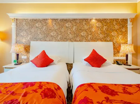 Homeland Hotel Отели рядом с достопримечательностью «Chengdu Wuhou Jinhuaqiao Residential District Jinfeng Community Cultural Center»