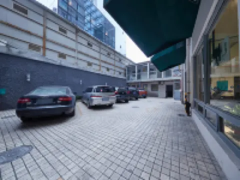 จินเจียง อินน์ เซี่ยงไฮ้ พีเพิลสแควร์ อีสต์ หวายไห่โร้ด