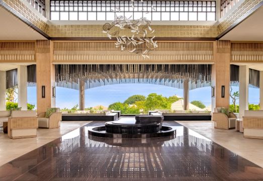 2. 우마나 발리 L..