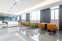Wuhu Zhongshan Road Pedestrian Street Jiuzhi Square Atour X Hotel - 4-Star