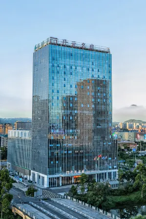 Wen'zhou Rui'an high-speed Railway station Maison New Century Отели рядом с достопримечательностью «CPC Rui'an Committee Party School»