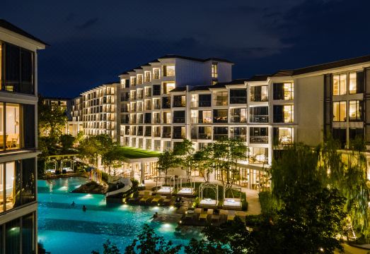 더 쿼터 차오프라야 수영장