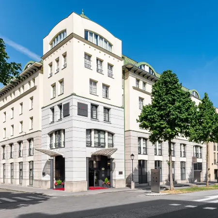 NH Collection Salzburg City Отели рядом с достопримечательностью «Театр «Кляйнес Театер»»