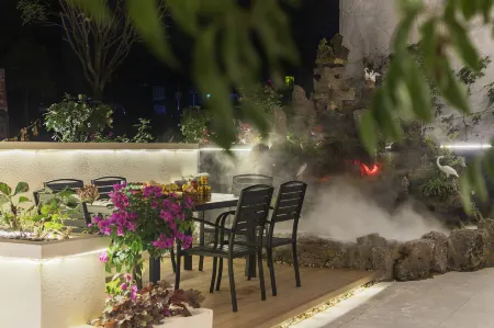 Qingsu Huajian (Libo Xiaoqikong East Gate Branch) Отели рядом с достопримечательностью «Daqikong Scenic Area»