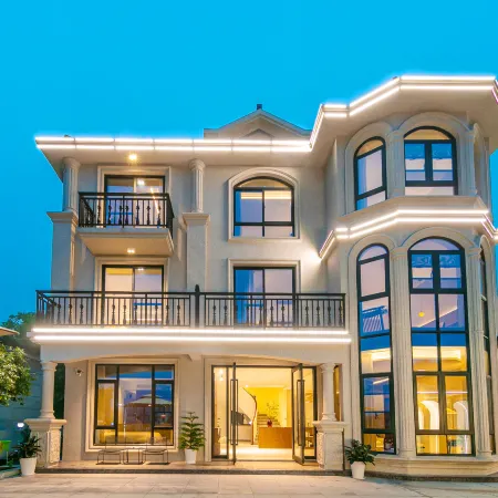 Zhoushan Alila Light Luxury Homestay (Zhujiajian Wushitang Branch)